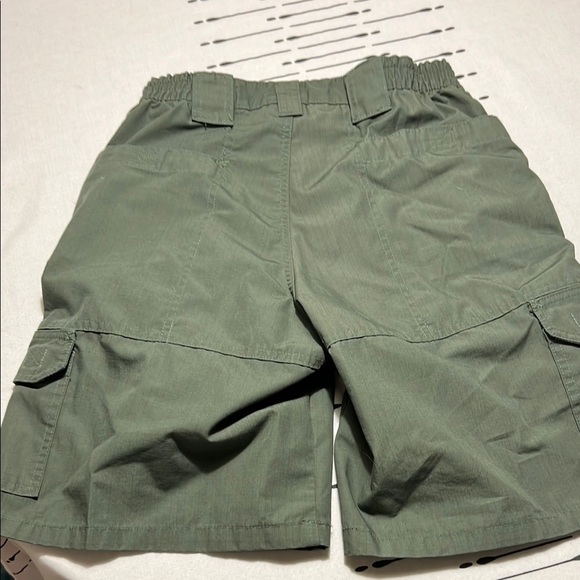 Men's Propper Hiking Green Cargo Shorts. Size 30 - Picture 3 of 9